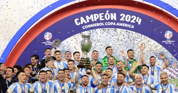 Đội tuyển Argentina phá loạt kỷ lục khi đăng quang Copa America