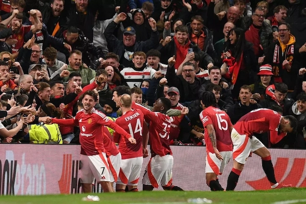 Man Utd đối mặt chi phí lớn nếu vô địch Europa League